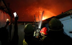 इन्डोनेसियाको इन्धन डिपो विस्फोटमा मृत्यु हुनेको सङ्ख्या १७ पुग्यो